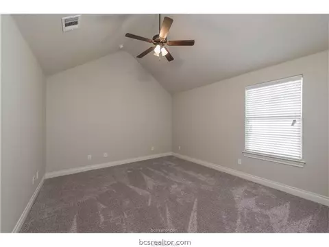 215 Helena St, Bryan, TX 77801 photo 7