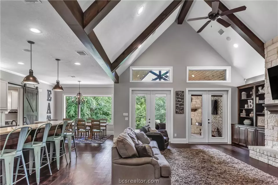  18045 Martingale Ct, College Station, TX 77845 photo 11