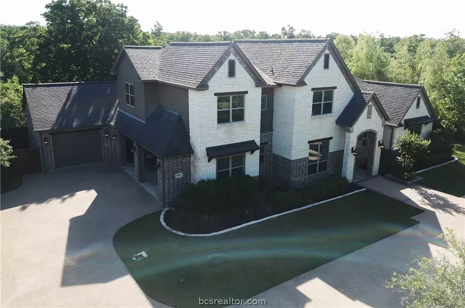  18045 Martingale Ct, College Station, TX 77845 photo 2