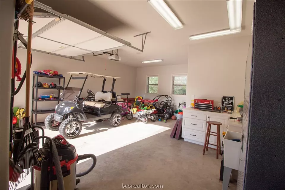  18045 Martingale Ct, College Station, TX 77845 photo 44