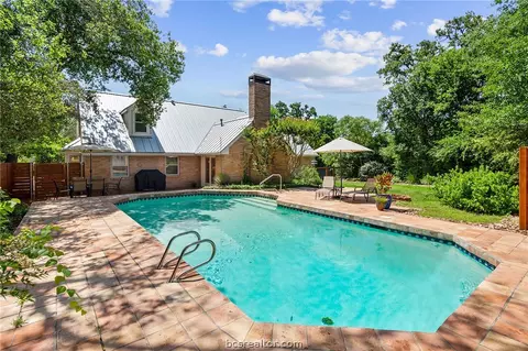 404 Brookside Dr E, Bryan, TX 77801 photo 45