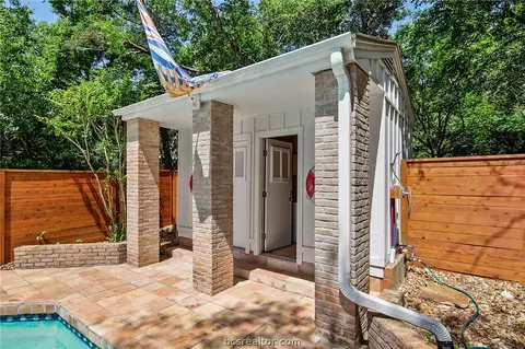 404 Brookside Dr E, Bryan, TX 77801 photo 47
