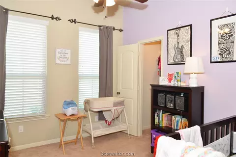2101 Stubbs Dr, Bryan, TX 77807 photo 9