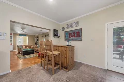 4303 Apache Ct, Bryan, TX 77802 photo 11