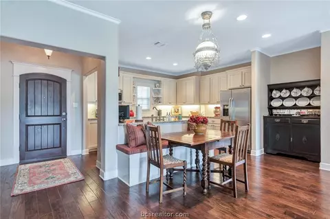 1918 Debbie Dr, Bryan, TX 77802 photo 8