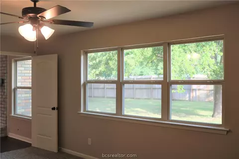 4500 Meadowbrook Dr, Bryan, TX 77802 photo 13