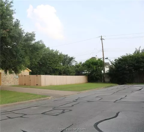 4500 Meadowbrook Dr, Bryan, TX 77802 photo 21