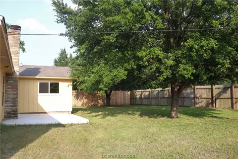 4500 Meadowbrook Dr, Bryan, TX 77802 photo 18