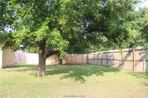 4500 Meadowbrook Dr, Bryan, TX 77802 photo 19