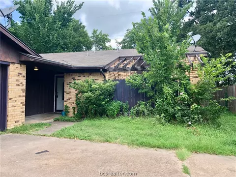 3101 Red Robin Loop, Bryan, TX 77802 photo 1