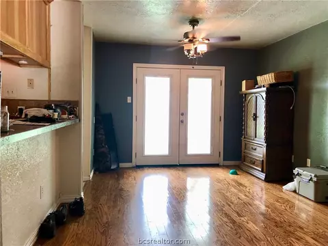3101 Red Robin Loop, Bryan, TX 77802 photo 5
