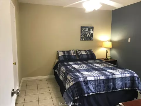 923 Navidad St, Bryan, TX 77801 photo 24