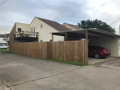 923 Navidad St, Bryan, TX 77801 photo 3