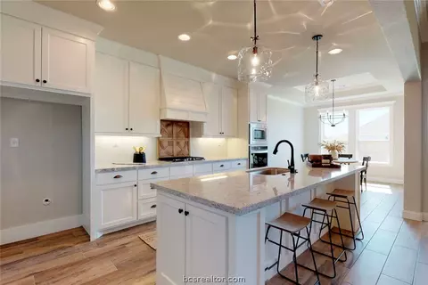 4240 Harding Way, Bryan, TX 77808 photo 12