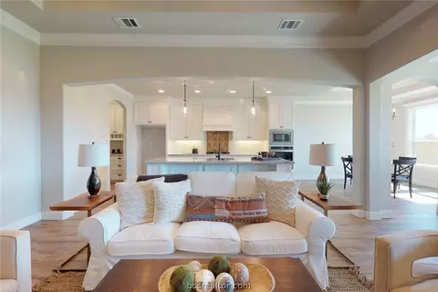 4240 Harding Way, Bryan, TX 77808 photo 9