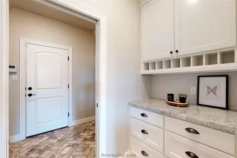 4240 Harding Way, Bryan, TX 77808 photo 23