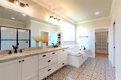 4240 Harding Way, Bryan, TX 77808 photo 28
