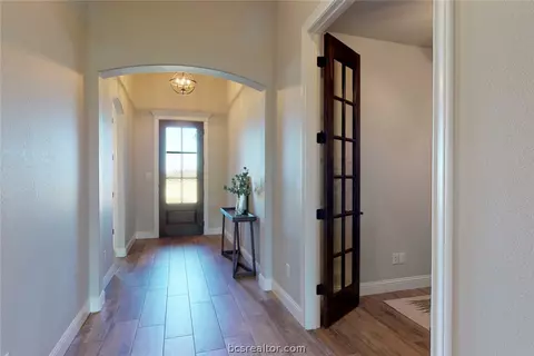 4240 Harding Way, Bryan, TX 77808 photo 4