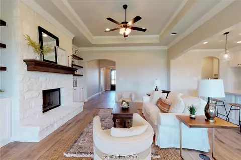 4240 Harding Way, Bryan, TX 77808 photo 8