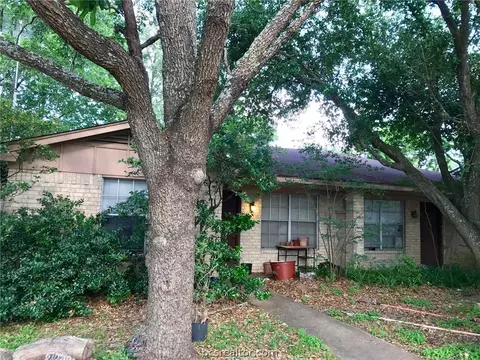 3917 Olive St, Bryan, TX 77801 photo 6