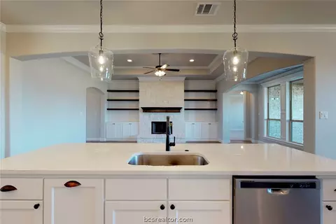 4223 Harding Way, Bryan, TX 77808 photo 8