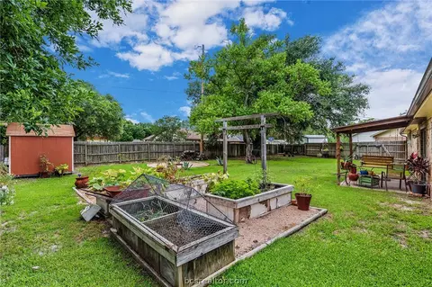 1104 Forest Glen Ct, Bryan, TX 77803 photo 26
