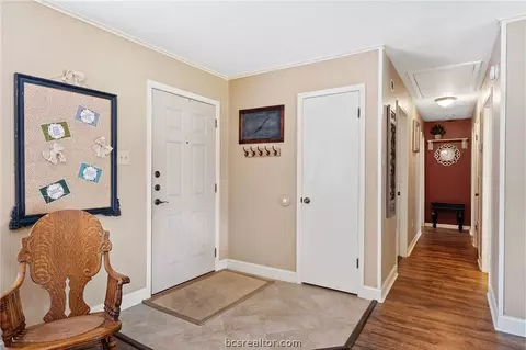 1104 Forest Glen Ct, Bryan, TX 77803 photo 7