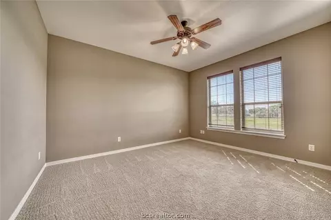 7575 Planters Loop, Bryan, TX 77808 photo 12