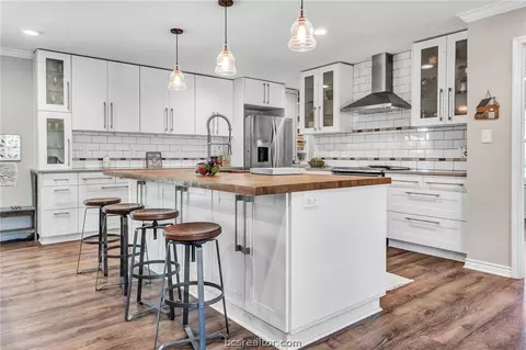 4012 Austins Estates Dr, Bryan, TX 77808 photo 8
