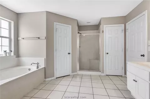 4012 Austins Estates Dr, Bryan, TX 77808 photo 22