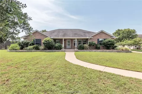 4012 Austins Estates Dr, Bryan, TX 77808 photo 1