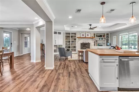 4012 Austins Estates Dr, Bryan, TX 77808 photo 16