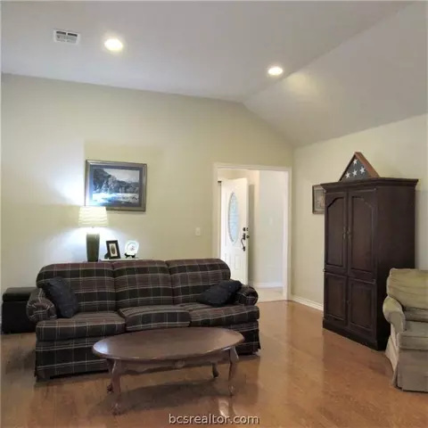 2602 Priscilla Ct, Bryan, TX 77802 photo 6
