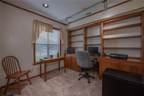 2212 Windsor Dr, Bryan, TX 77802 photo 17
