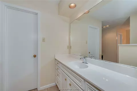 2212 Windsor Dr, Bryan, TX 77802 photo 11