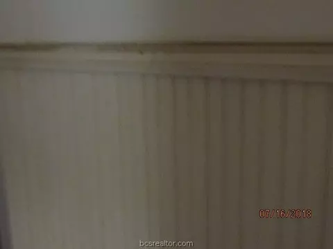 404 E Gregg St, Calvert, TX 77837 photo 10