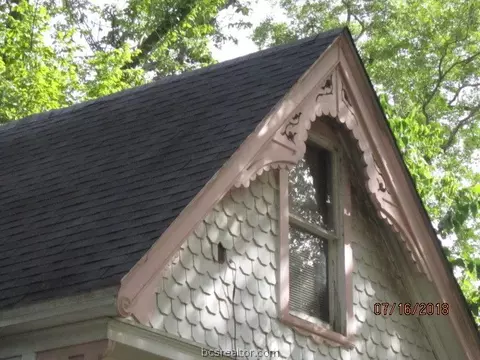 404 E Gregg St, Calvert, TX 77837 photo 4