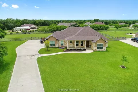 7832 Mapache Ct, Bryan, TX 77808 photo 2