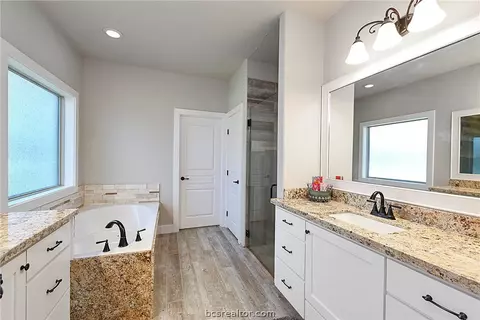 7832 Mapache Ct, Bryan, TX 77808 photo 15