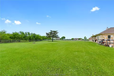 7832 Mapache Ct, Bryan, TX 77808 photo 28