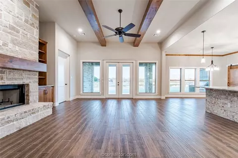 7365 Limestone Ct, Bryan, TX 77808 photo 2