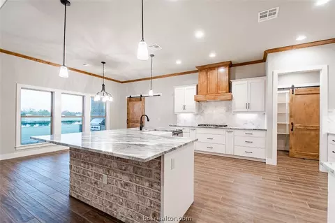 7365 Limestone Ct, Bryan, TX 77808 photo 17