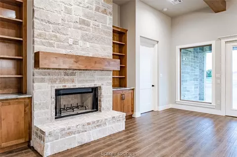 7365 Limestone Ct, Bryan, TX 77808 photo 10