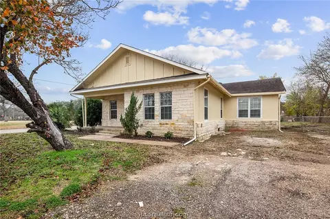 909 E 22nd St, Bryan, TX 77803 photo 2