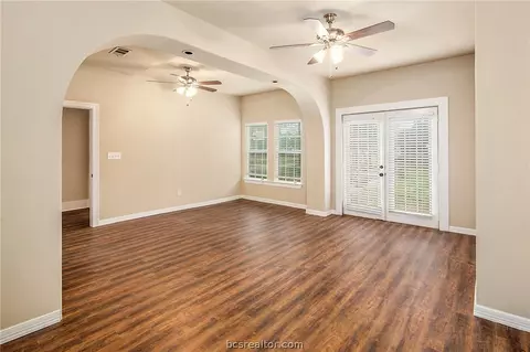 909 E 22nd St, Bryan, TX 77803 photo 14