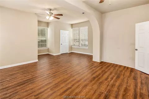 909 E 22nd St, Bryan, TX 77803 photo 13