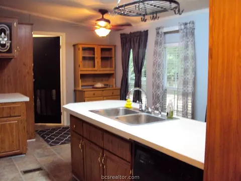 1291 Colwell Ct, Bryan, TX 77807 photo 16