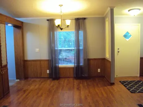 1291 Colwell Ct, Bryan, TX 77807 photo 9