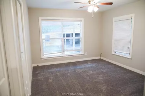810 E 28th St, Bryan, TX 77803 photo 11