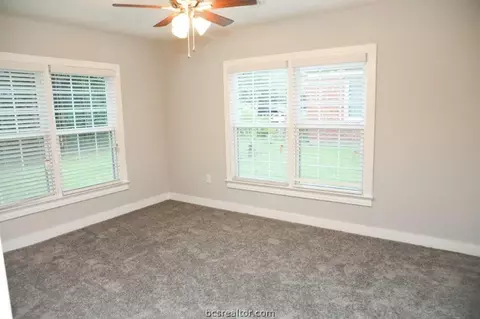 810 E 28th St, Bryan, TX 77803 photo 13
